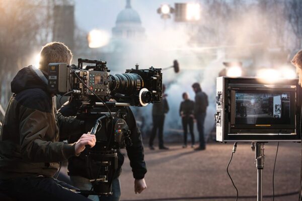 Mengenal Film Passing: Fenomena Identitas dalam Dunia Perfilman